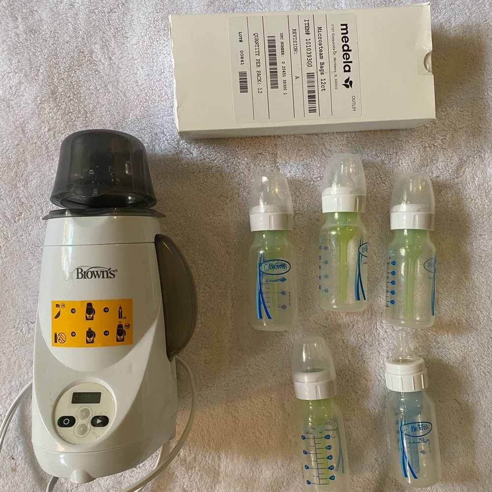 Baby bottle set